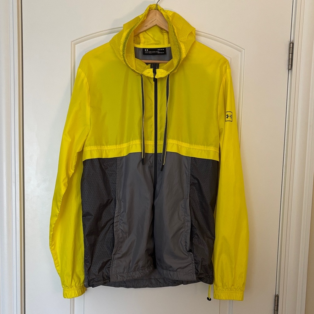 Under Armour Men's Yellow and Gray Hooded HeatGear Windbreaker Size Large EUC